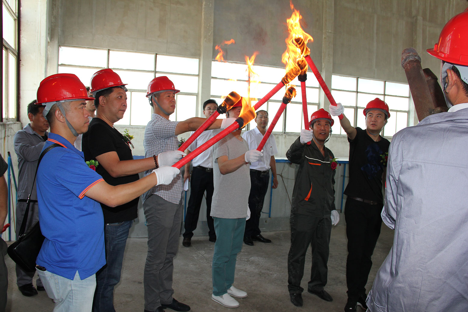 熱烈祝賀杜氏集團（高科）窯爐點(diǎn)火成功！